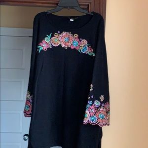 Black jersey embroidered tunic top by Bob Mackie